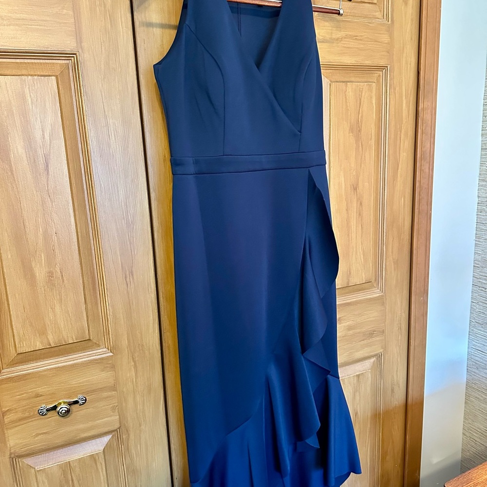 Elegant Navy Blue Sleeveless Dress